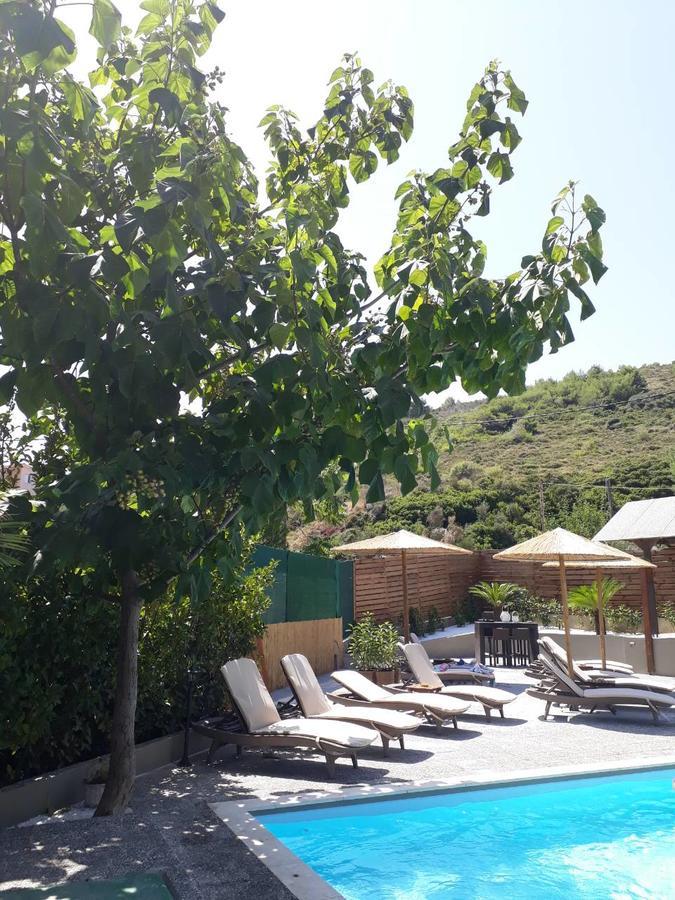 Almirikia Apartments Mourteri Extérieur photo