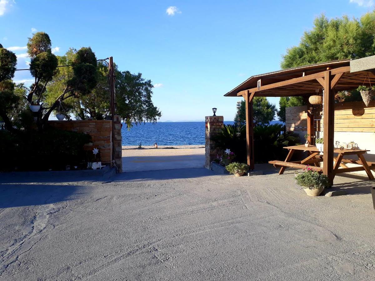 Almirikia Apartments Mourteri Extérieur photo