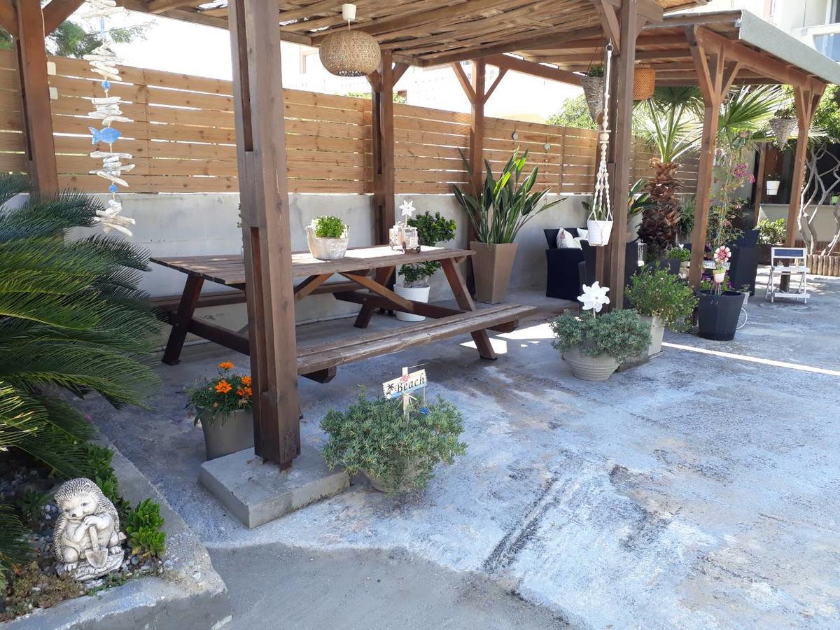 Almirikia Apartments Mourteri Extérieur photo