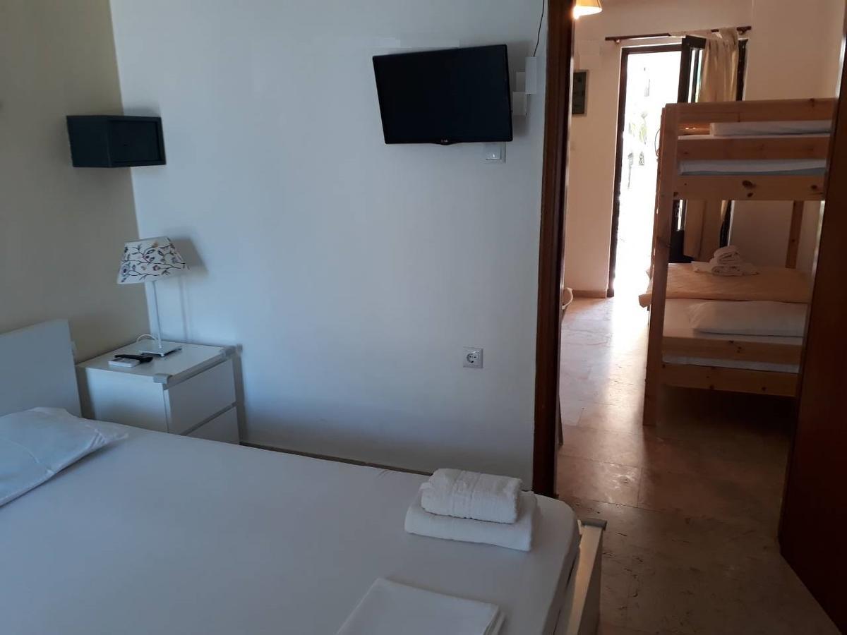 Almirikia Apartments Mourteri Extérieur photo